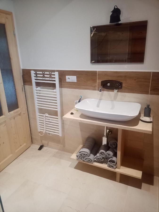 Villa Wellness Srub U Holubu Malsice Exterior foto