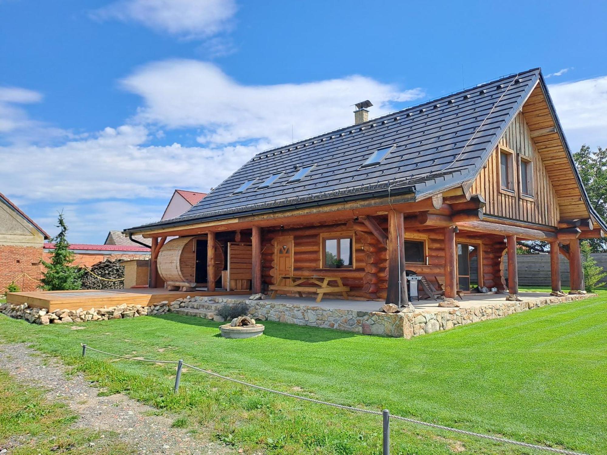 Villa Wellness Srub U Holubu Malsice Exterior foto