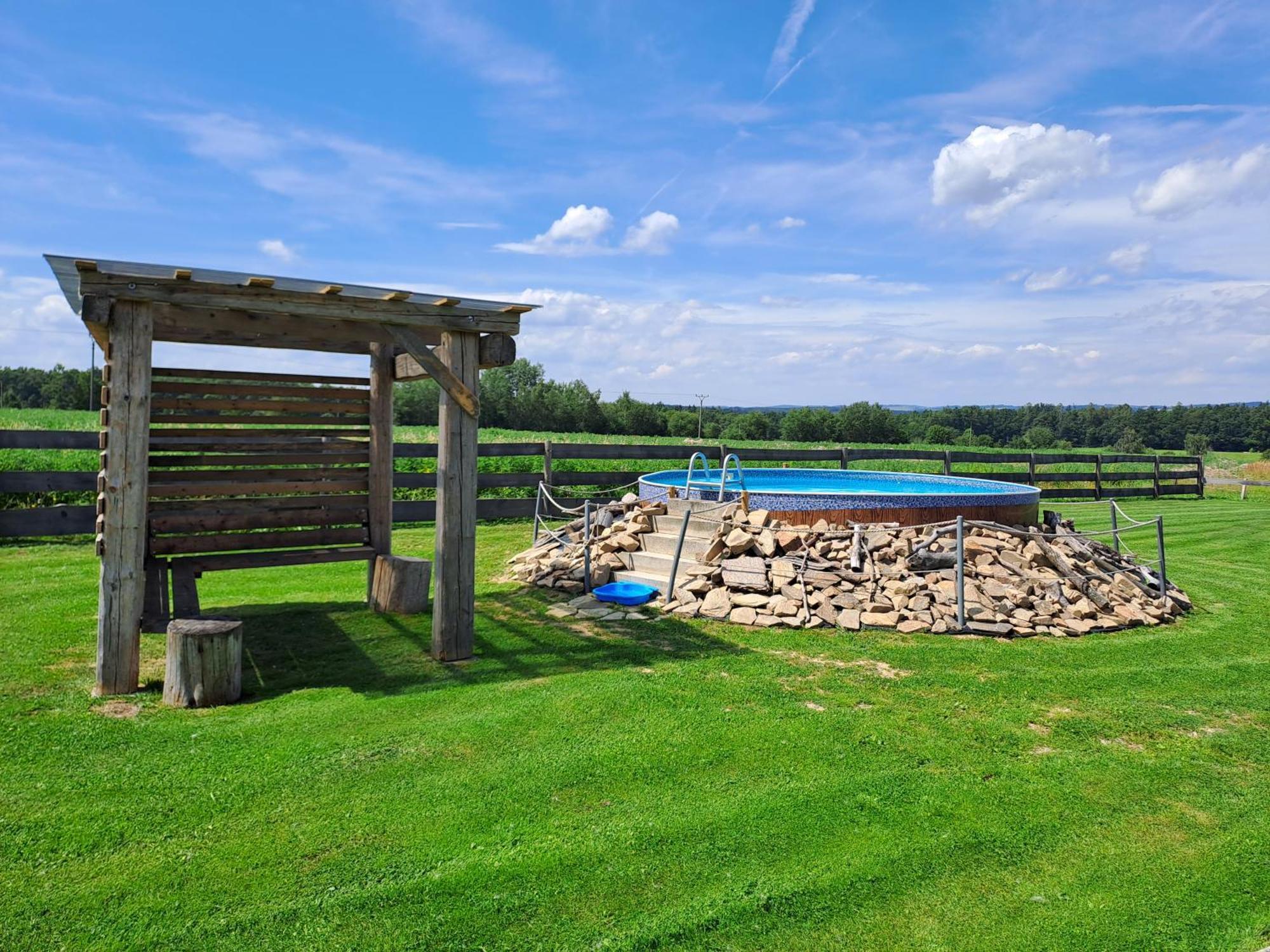 Villa Wellness Srub U Holubu Malsice Exterior foto