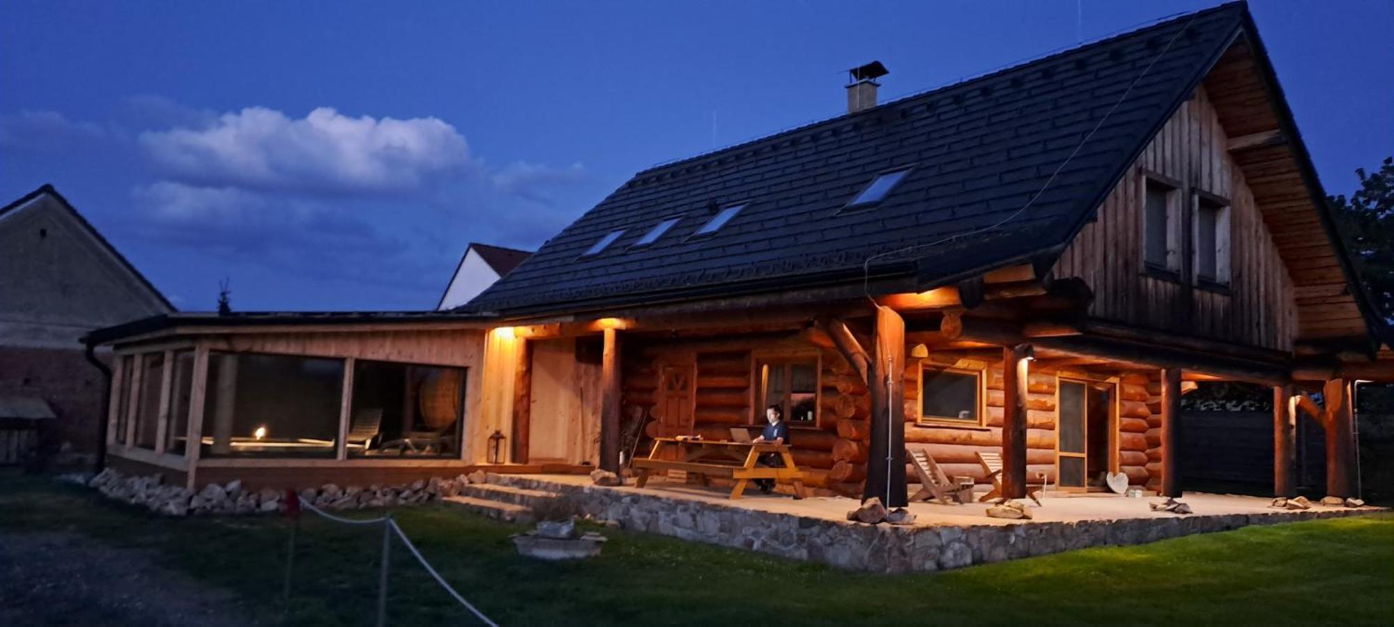 Villa Wellness Srub U Holubu Malsice Exterior foto